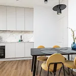 Rentplanet - Apartamenty Grzybowska