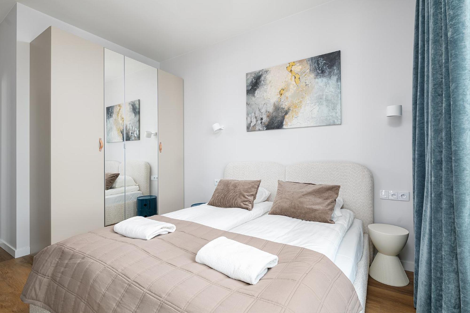 Rentplanet - Grzybowska Apartment Warsaw